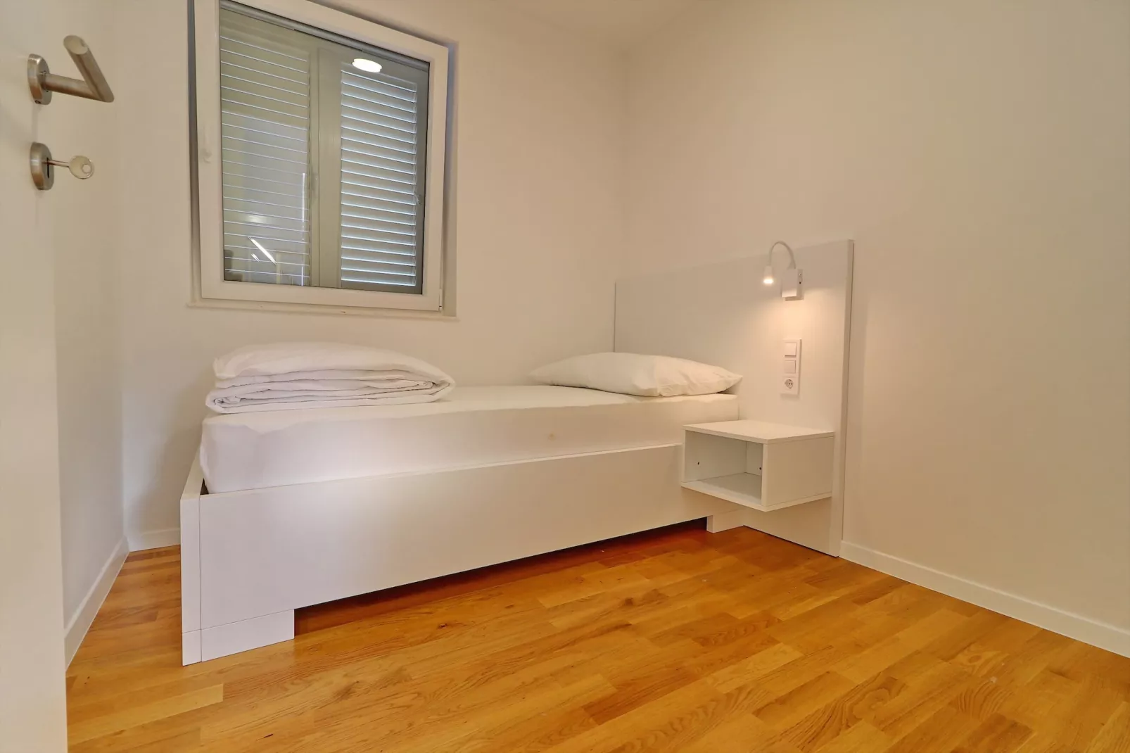 Villa E & D  - Four Bedroom Villa with Pool and Patio - Villa D-Slaapkamer