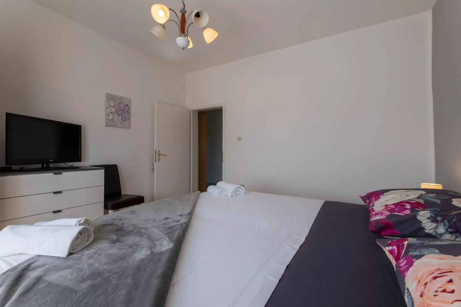Peaceful and Cozy Holiday Home near Imotski - Two Bedroom Holiday Home