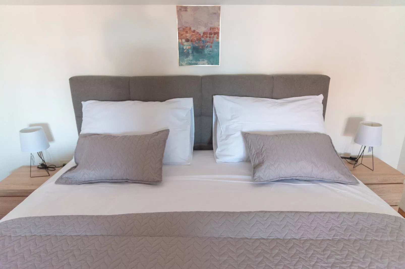 Kastel Gomilica Cozy and Stylish Apartments near the Sea - Classic One Bedroom Apartment (owner II)-Slaapkamer