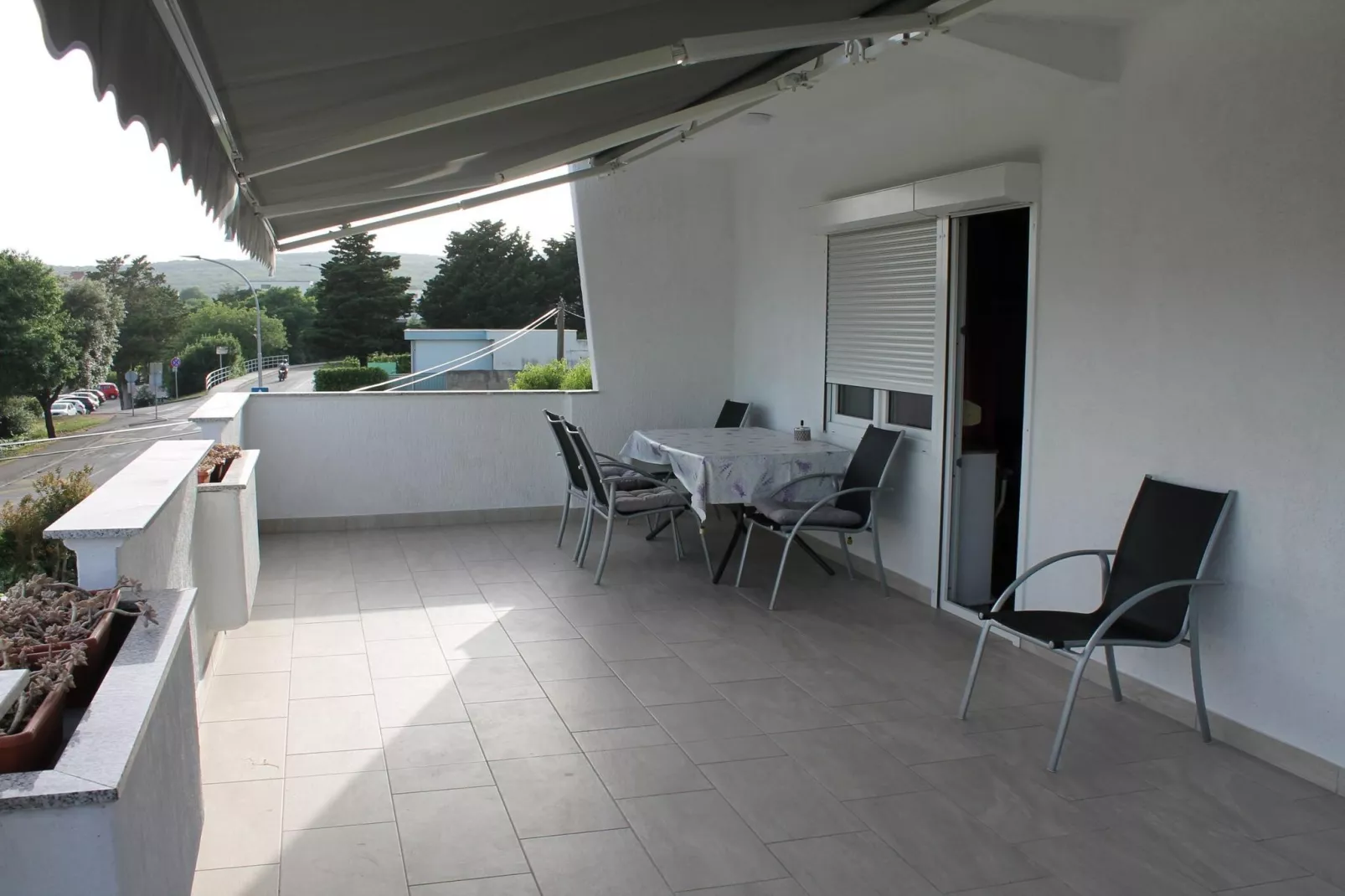 Serene Sea View Krk Apartment with Balcony - Two Bedroom Apartment with Sea View and Balcony-Terrasbalkon