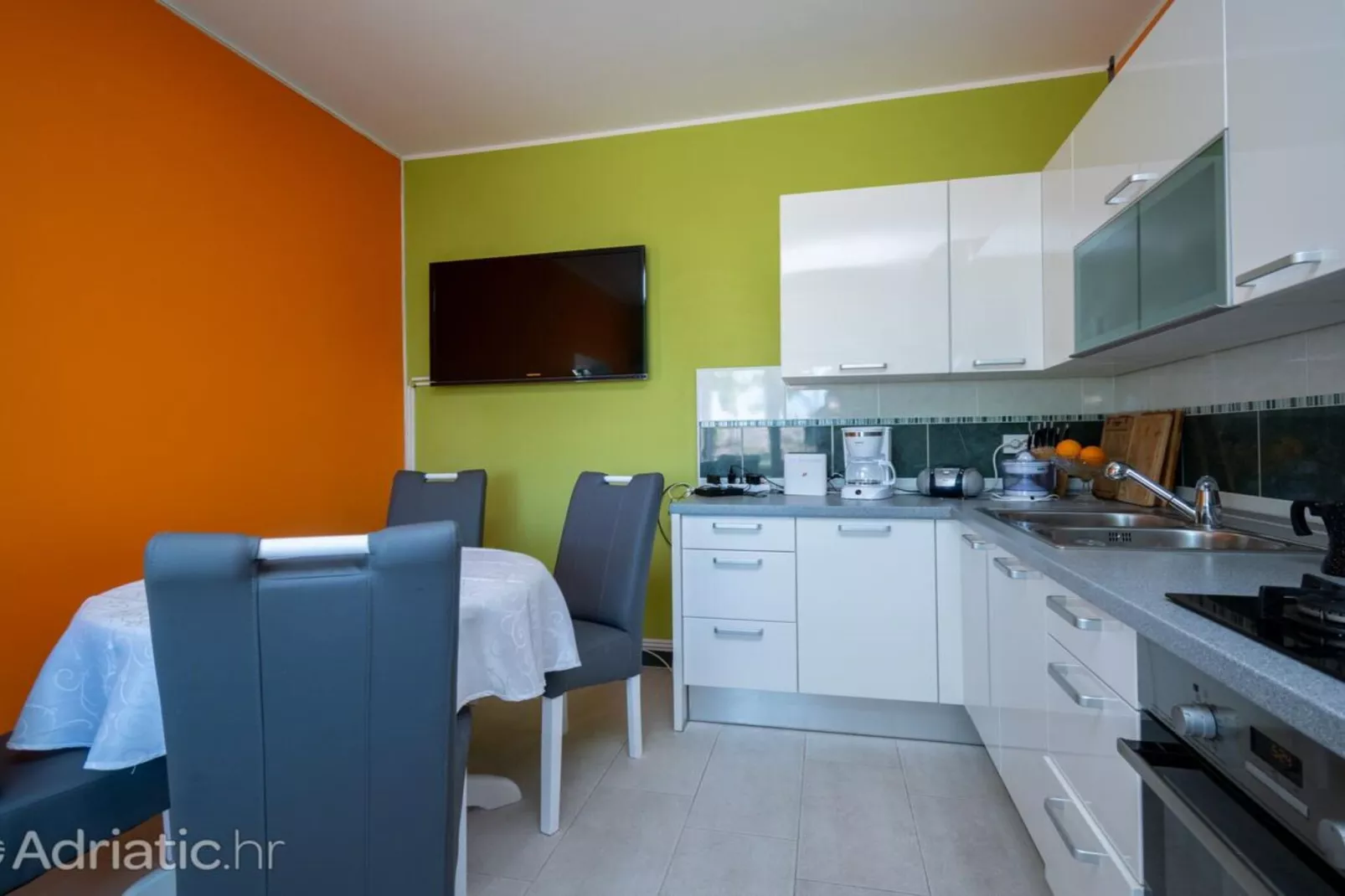 Holiday Home Violet - Three Bedroom Holiday Home-Keuken