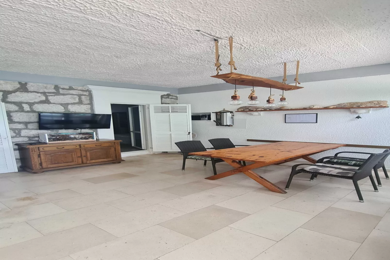 Two-Bedroom Apartment (A1-Niko)-Eetkamer