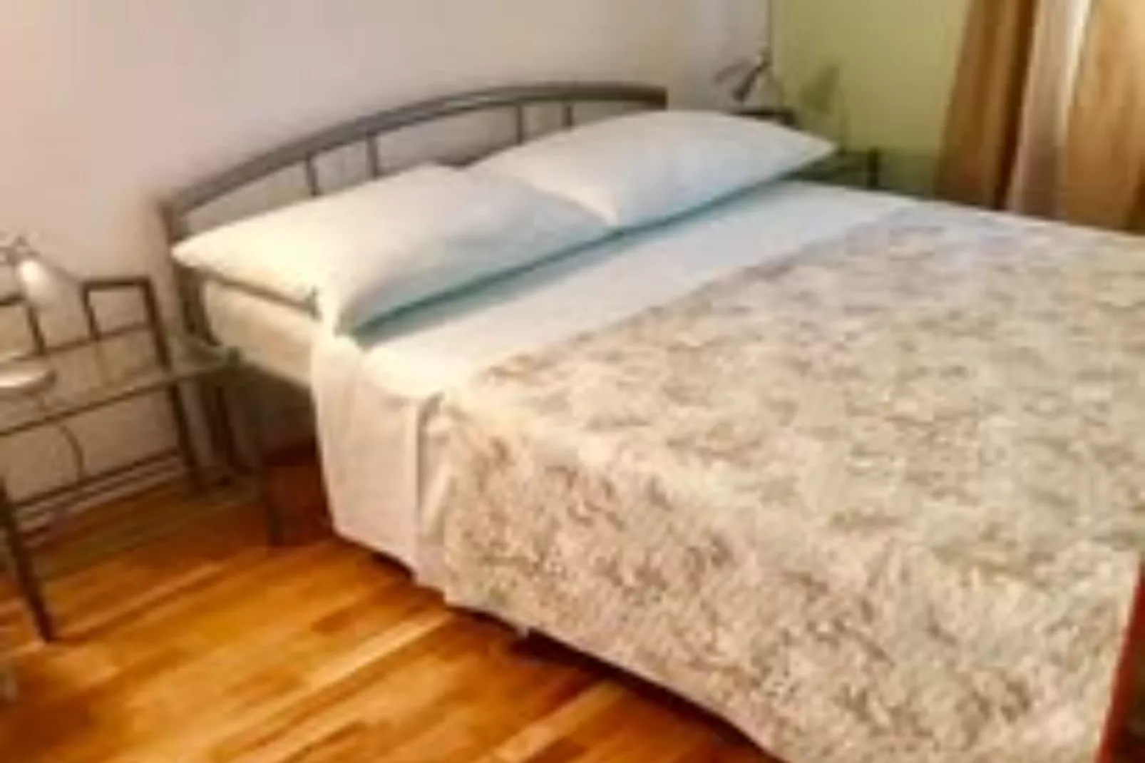 Two Bedroom Apartment With Sea View-Slaapkamer