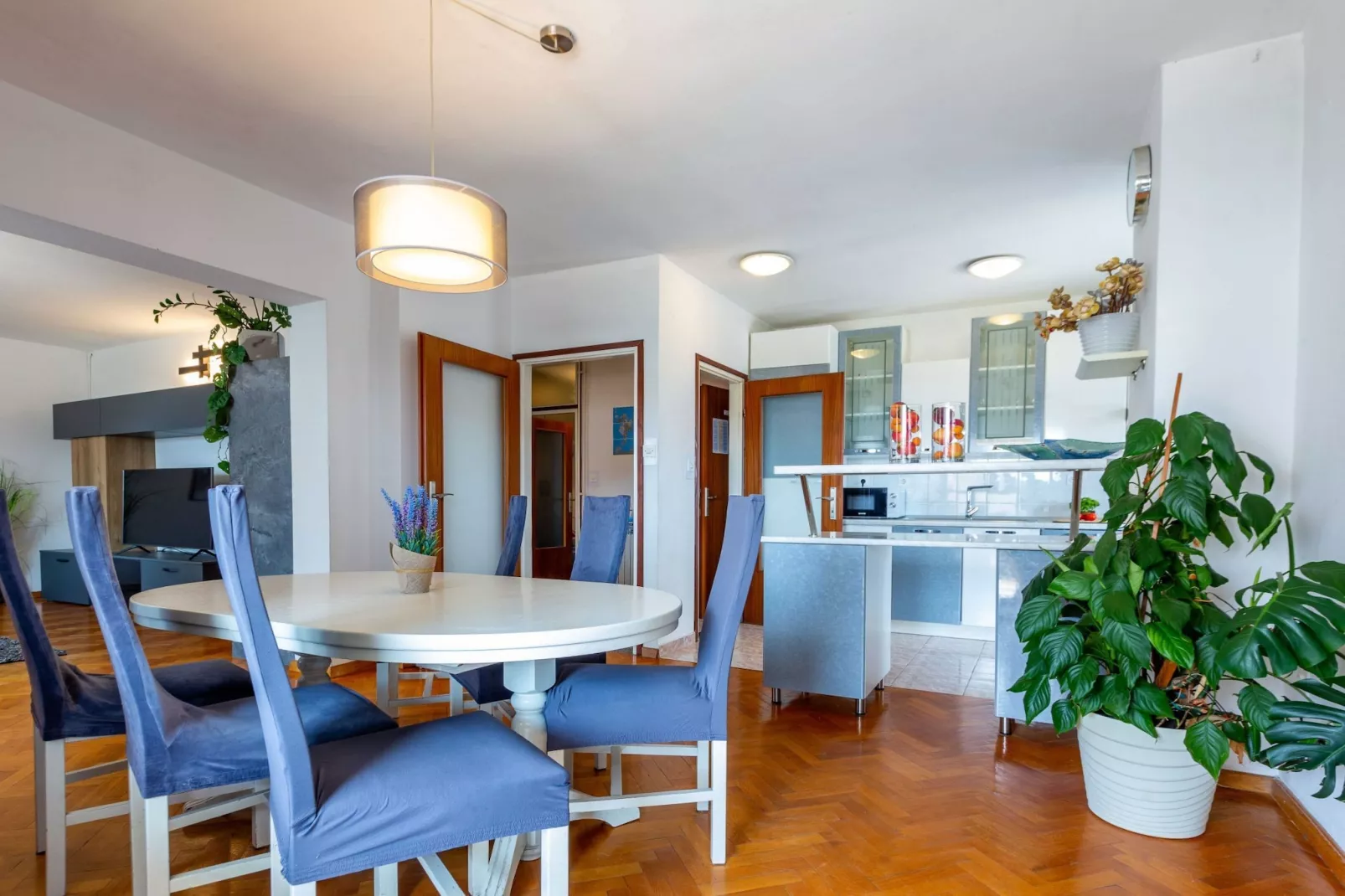 Zadar Lavish and Luxurious Apartment with Private Pool - Three Bedroom Apartment with Private Pool-Eetkamer