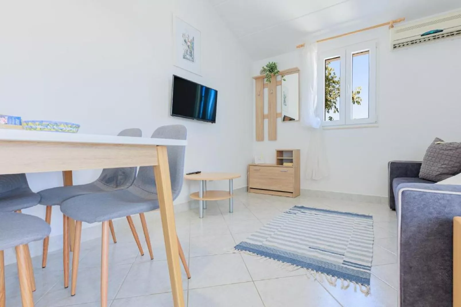 Lumbarda Resort Apartments - Superior One bedroom Apartment  E4-Eetkamer