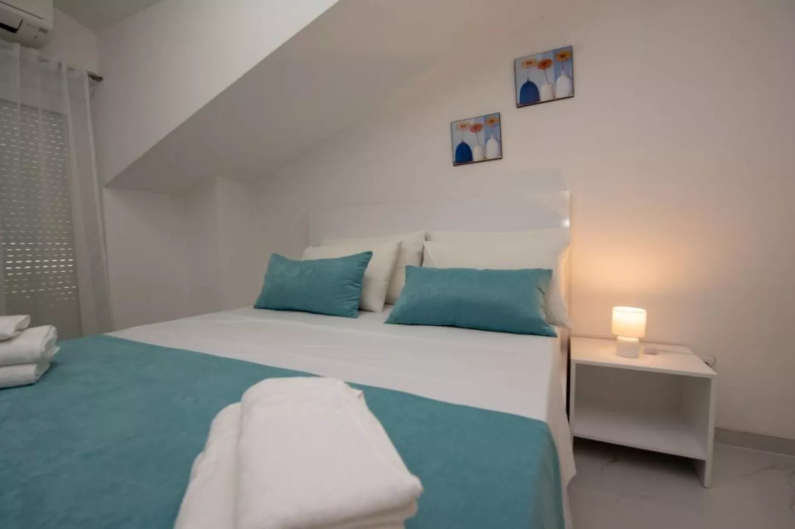 Villa Tomi - Studio With Sea View (5)-Slaapkamer