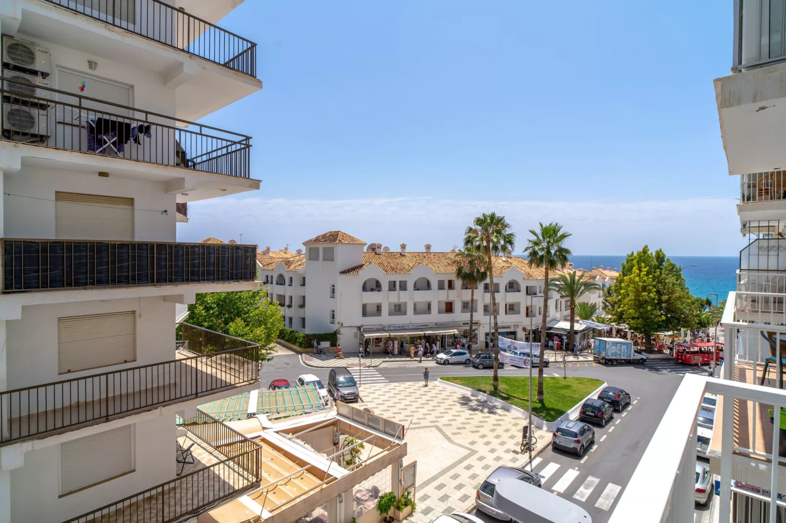 Gaviota 3º3 Central Living by Casasol-Buitenkant zomer