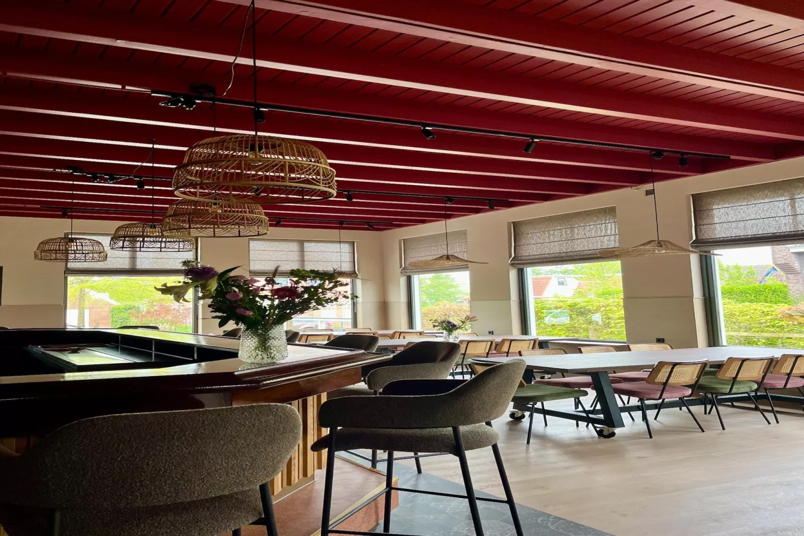 Groepsaccommodatie voor 20 personen + 5 Tiny Greenhouses voor 2 tot 4 personen-Woonkamer