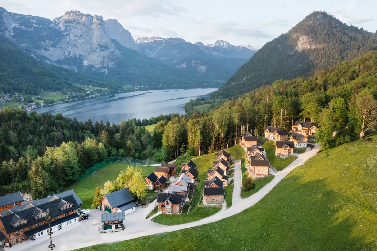 Haus Grundlsee 2-Buitenkant zomer