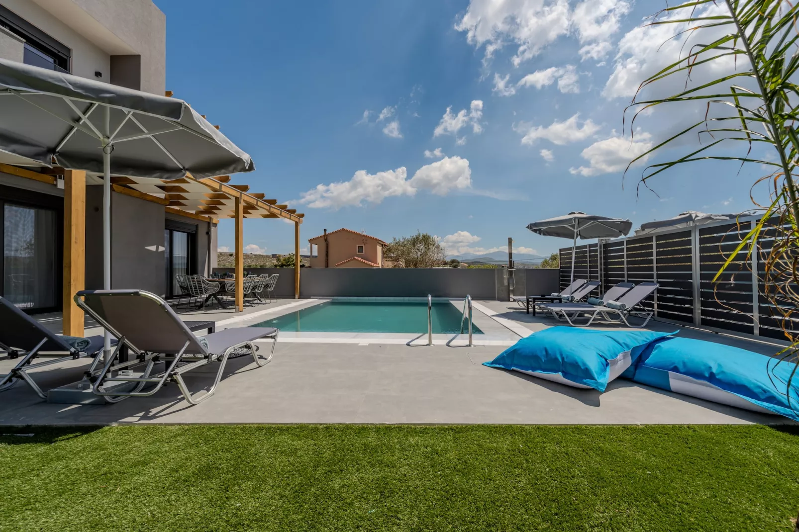 Rosy Villas Collection-Zwembad