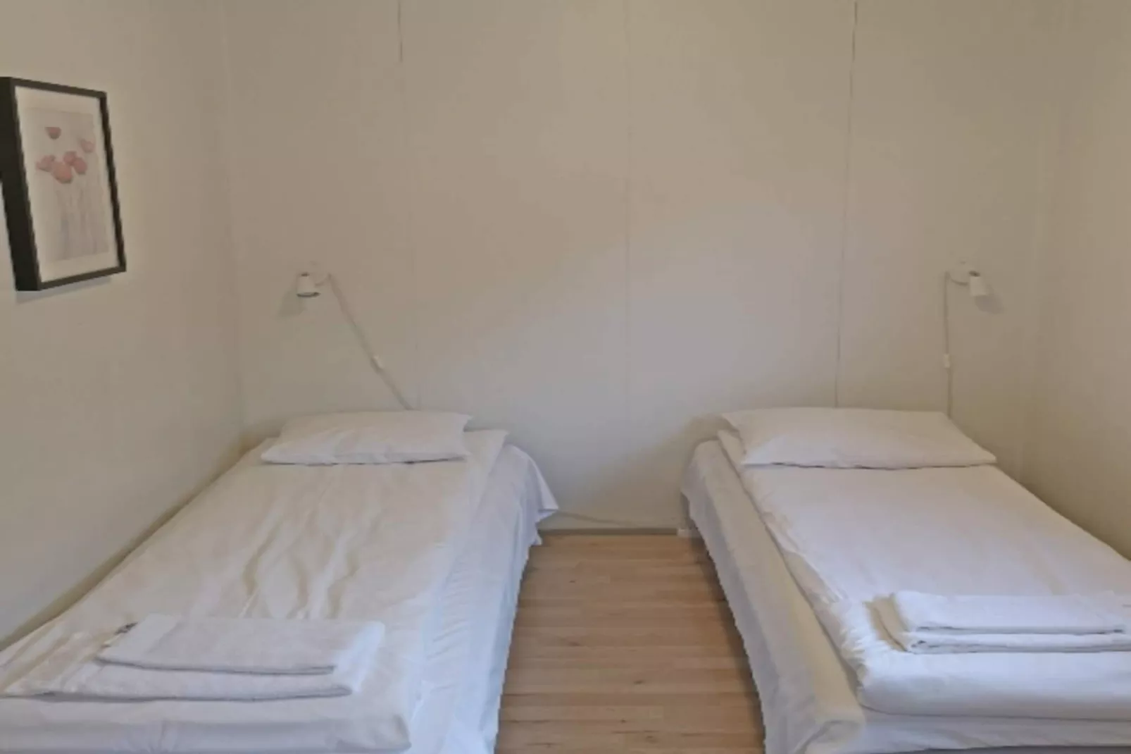 Økonomiske værelser på motellet-Binnen