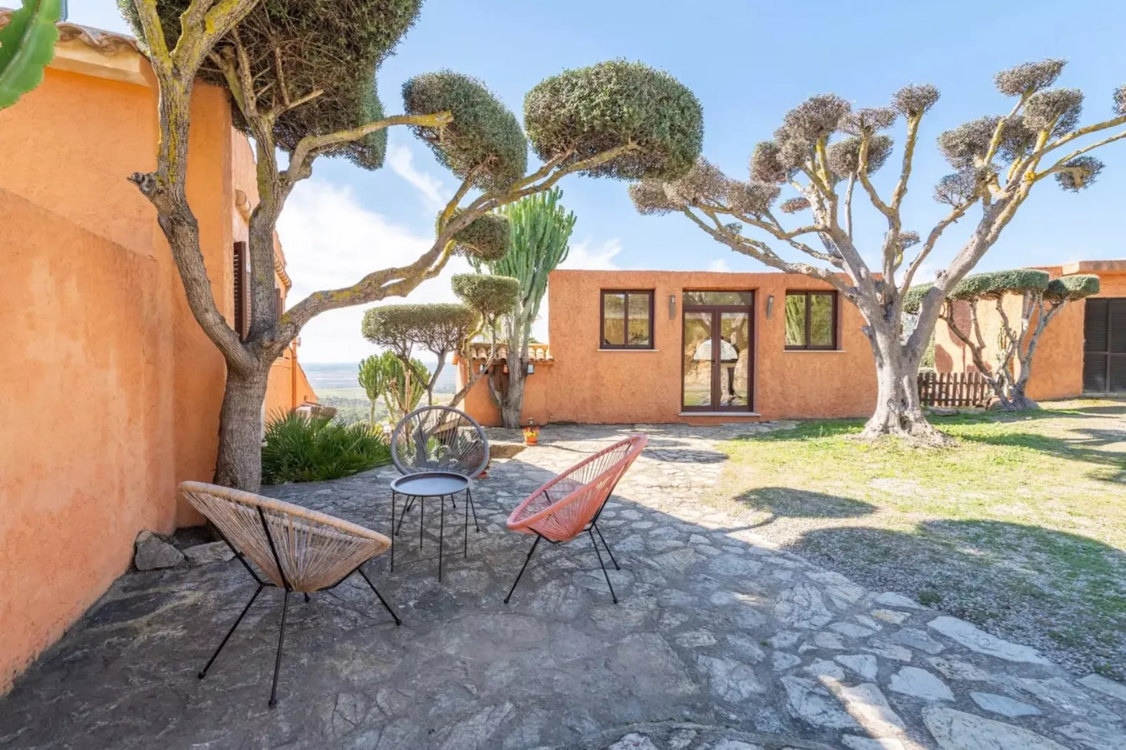 Villa Oscols in Aldf-Buitenkant zomer