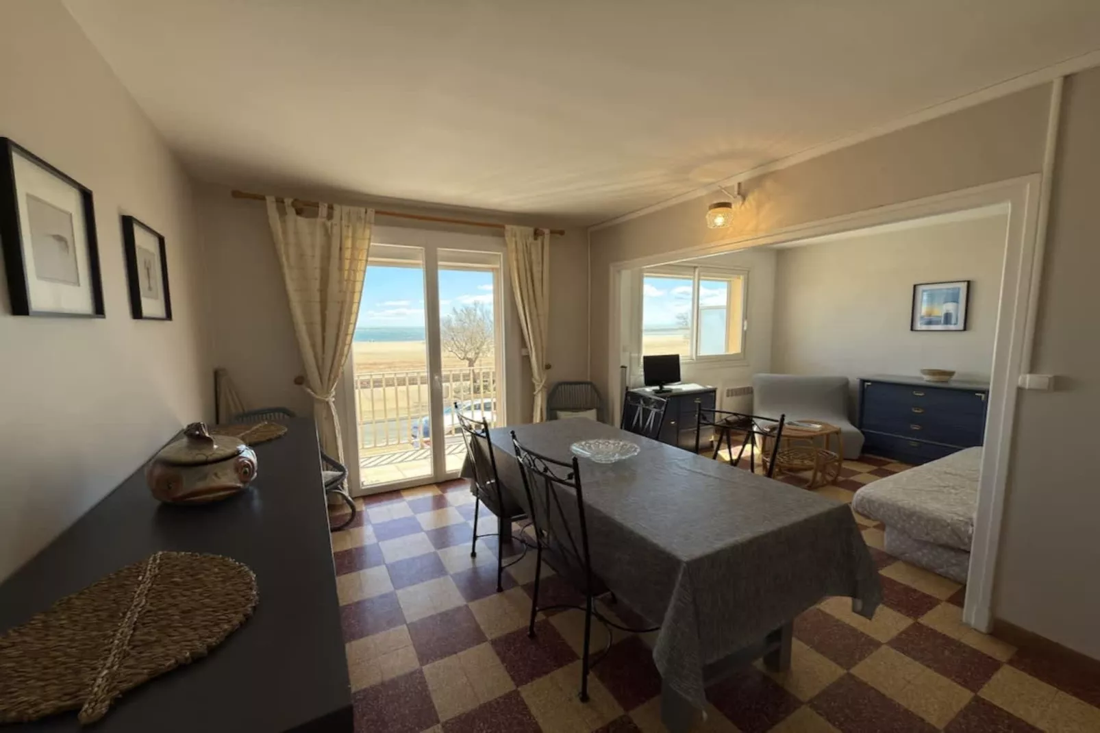 46 Appartement en Fr-Eetkamer