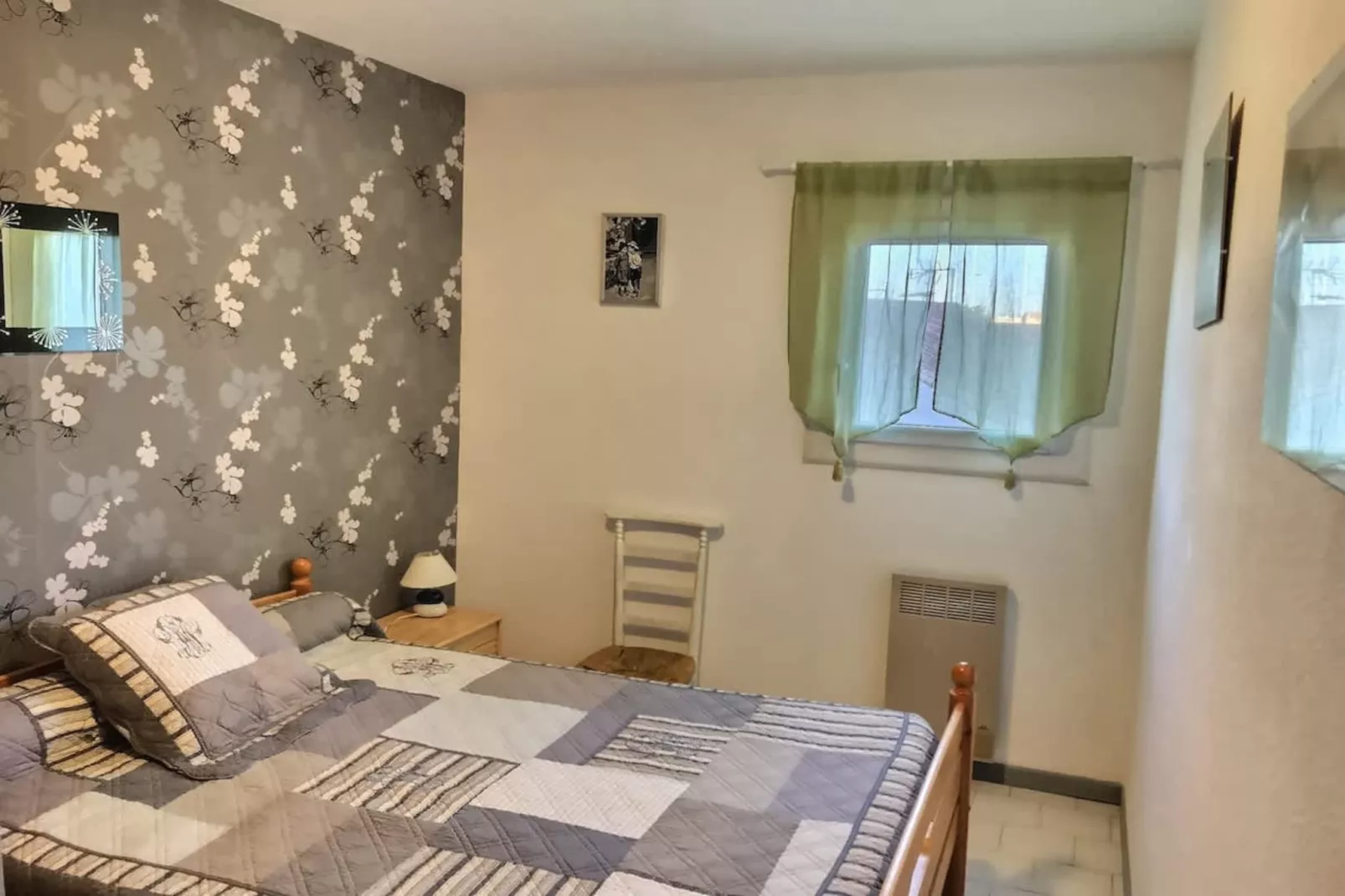 LOU 172 GINESTET-Slaapkamer