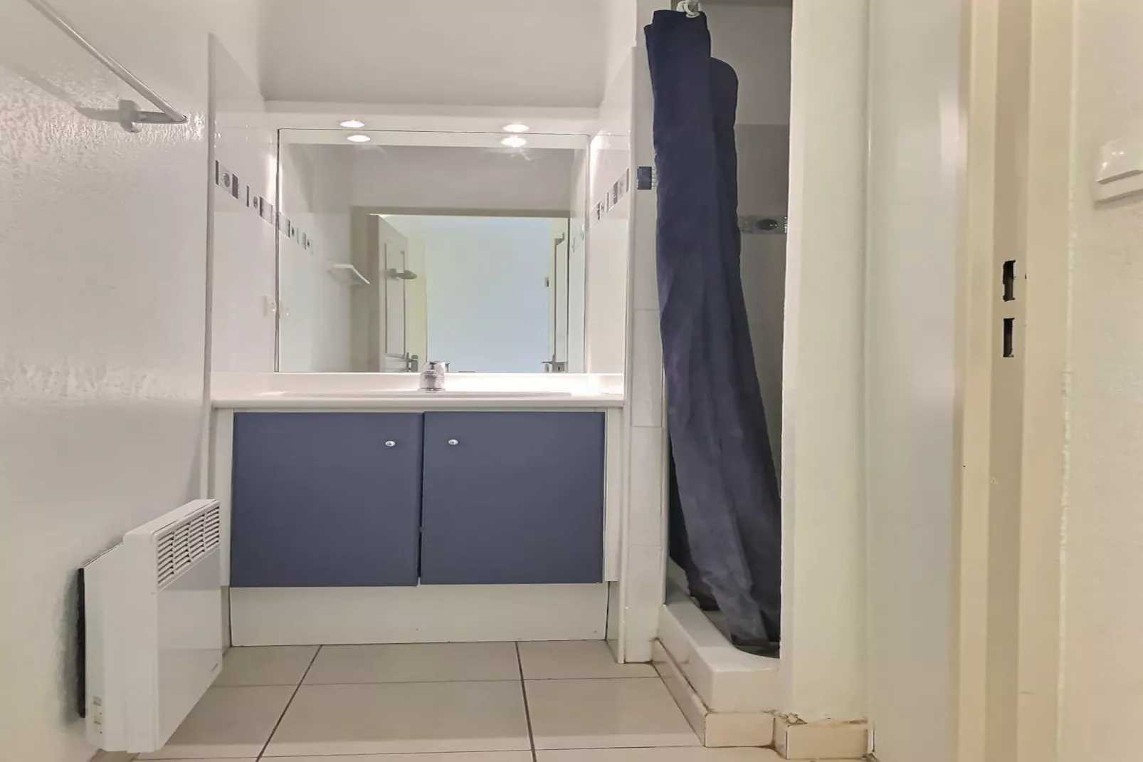 LOU 181 LEGR-Badkamer
