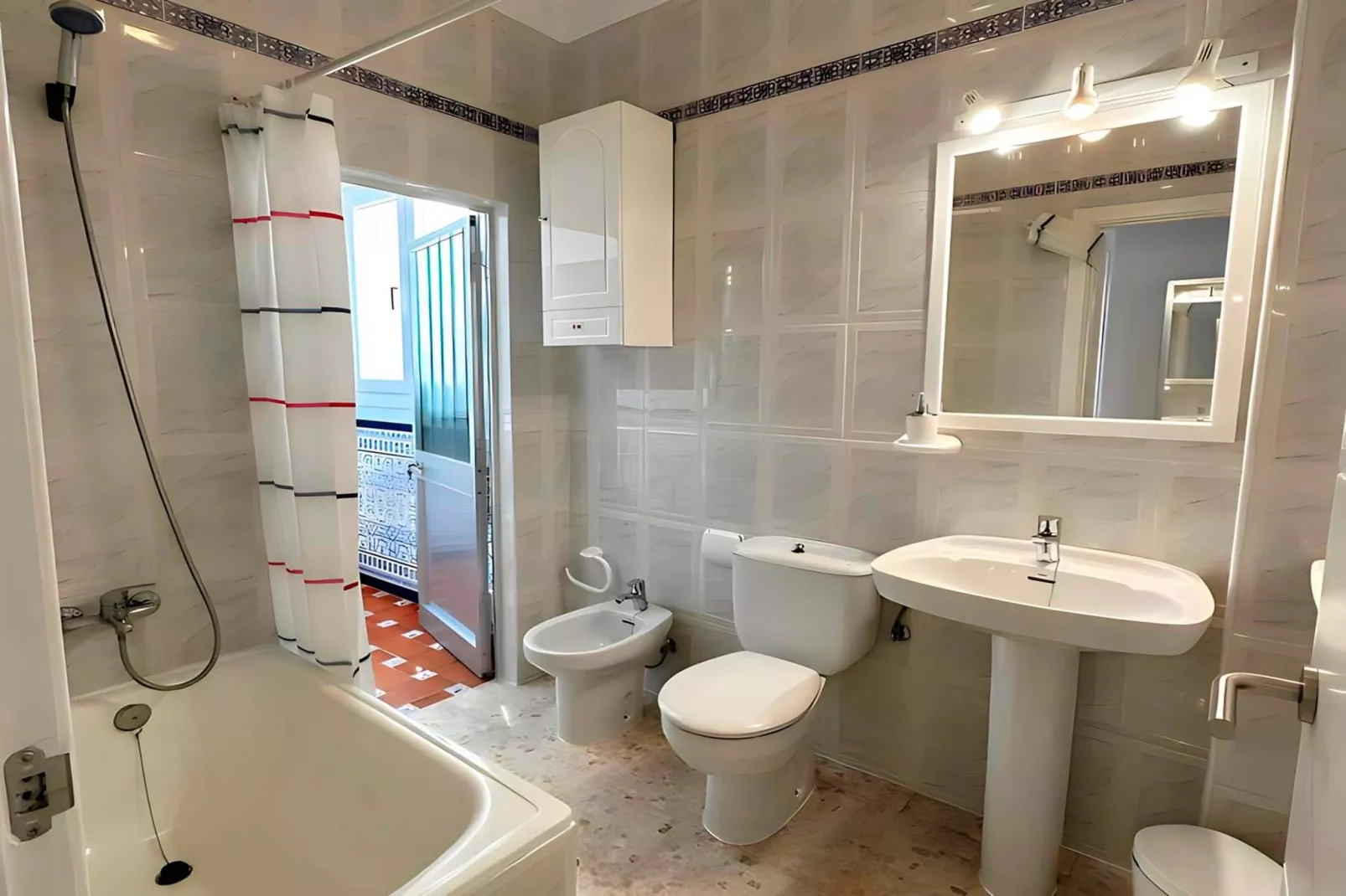 4977 -636021638-Badkamer