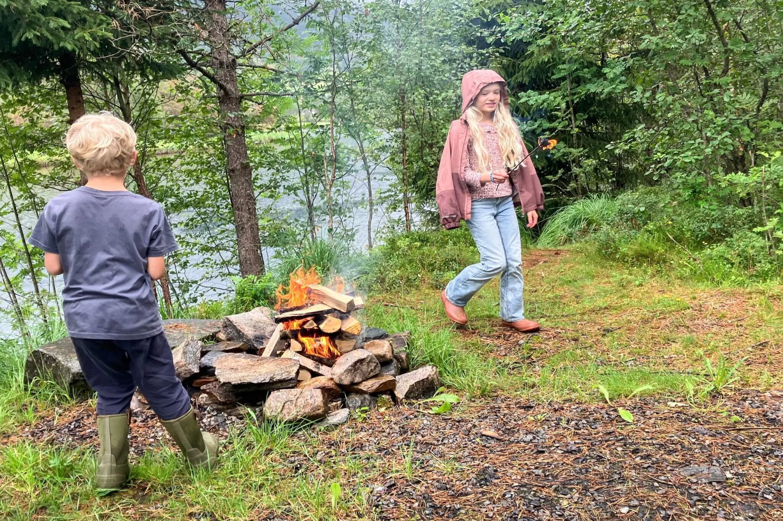 Afgelegen Bergtoevlucht-By Traum-Niet-getagd