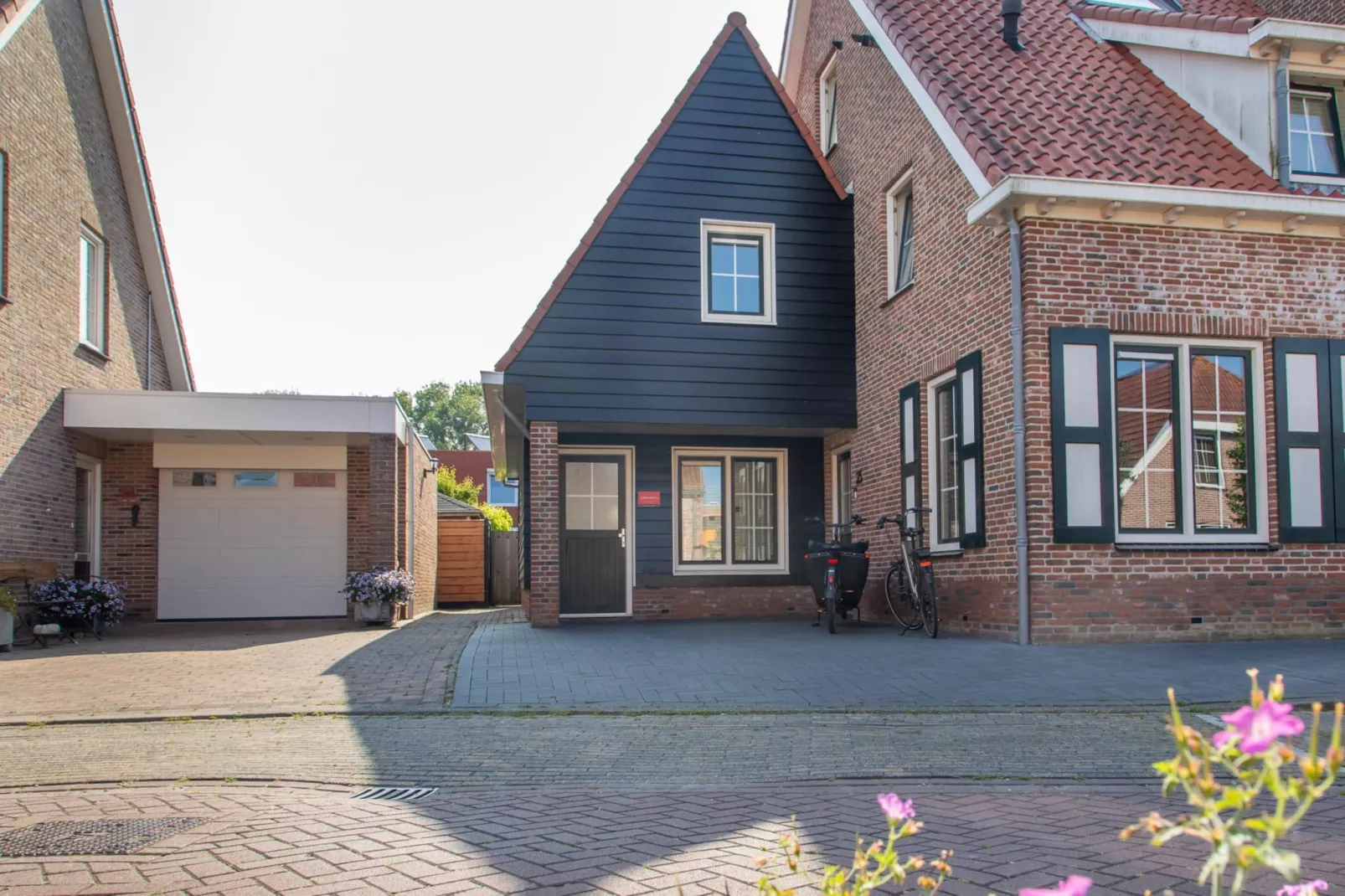 Brouwersbuurt 23a  Domburg-Buitenkant zomer