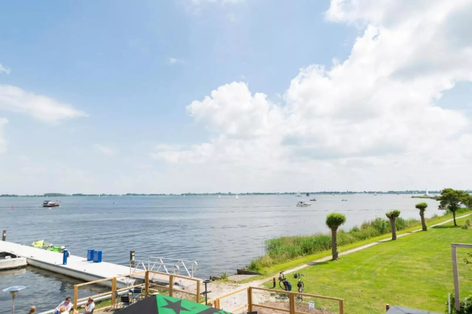 Houseboat - Paviljoenwei 4  Sneek Offingawier 'Boatique Sneek'-Gebieden zomer 5km
