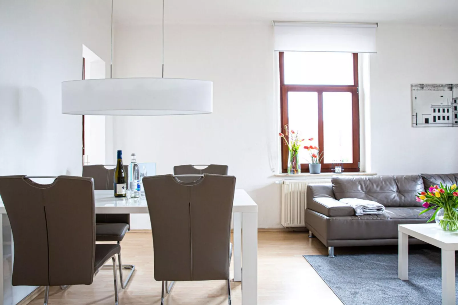 331225-Eetkamer