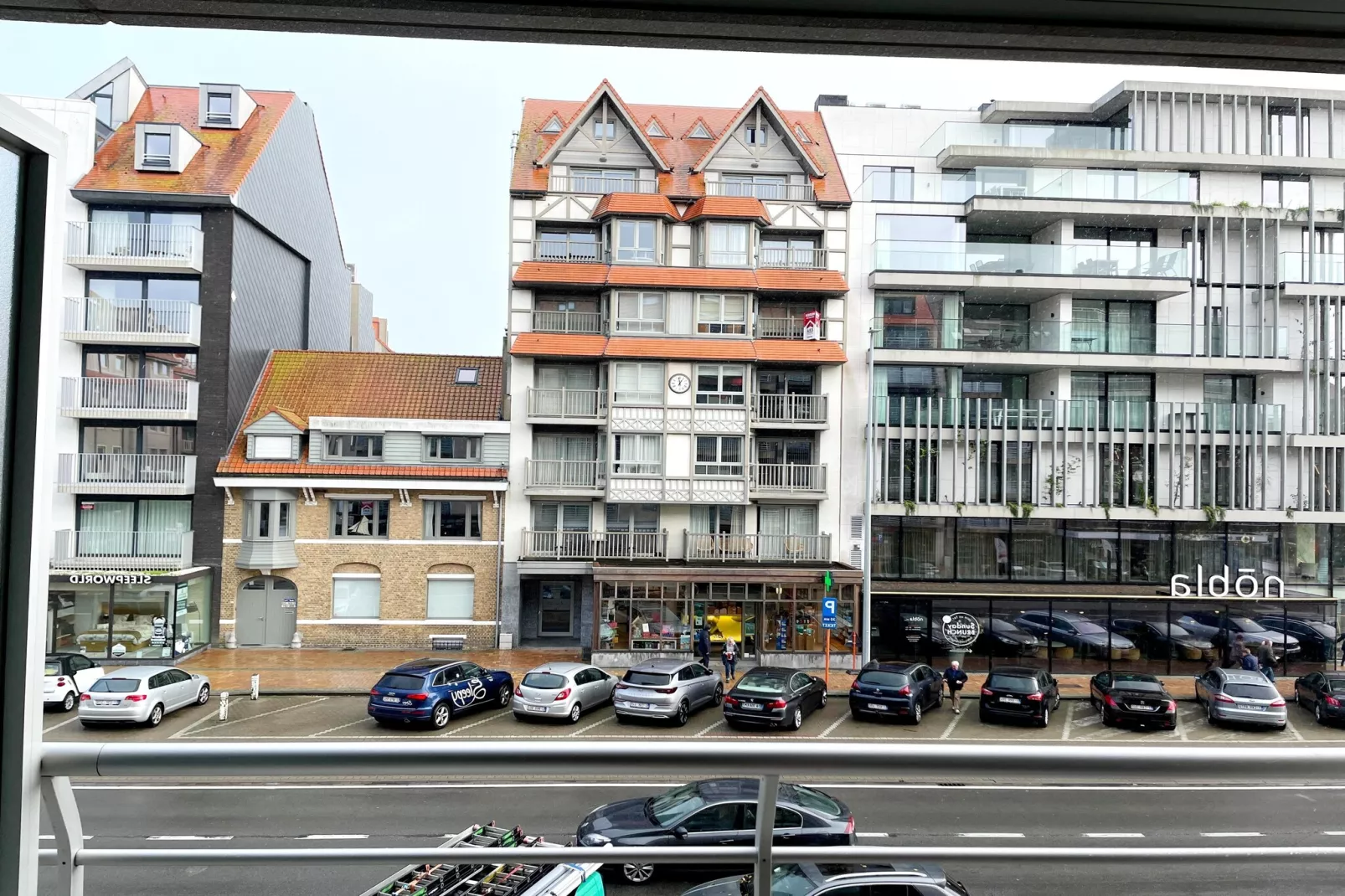 VUURTOREN90 90/0203GAR-Buitenkant zomer