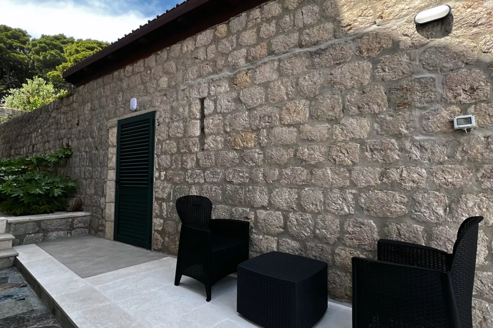Apartments & Rooms Tapera- Comfort Double Room with Terrace and Partial Sea View 2-Buitenlucht