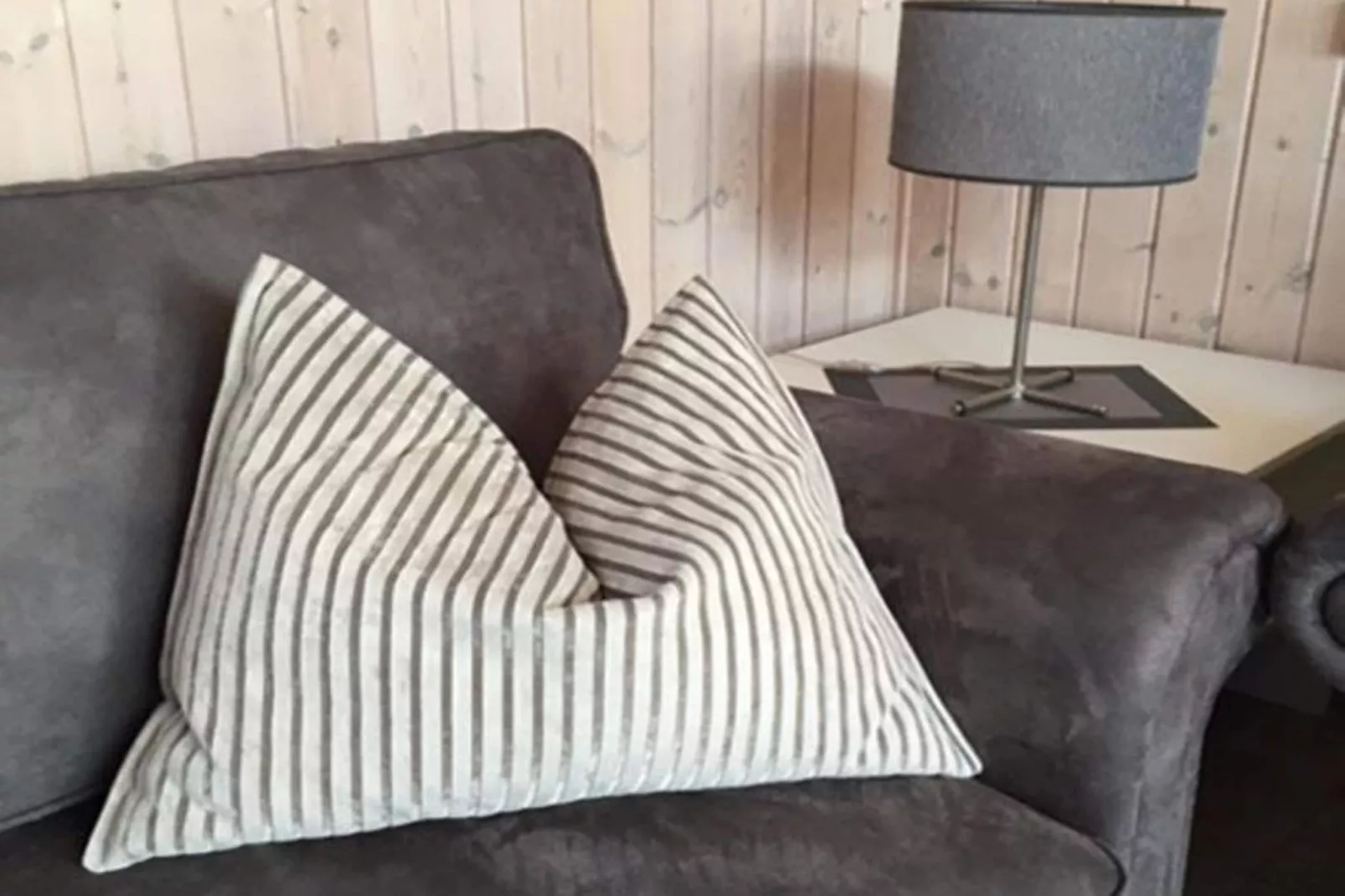FH Wildgans Comfort mit Sauna & Kaminofen 81 qm 156-Woonkamer