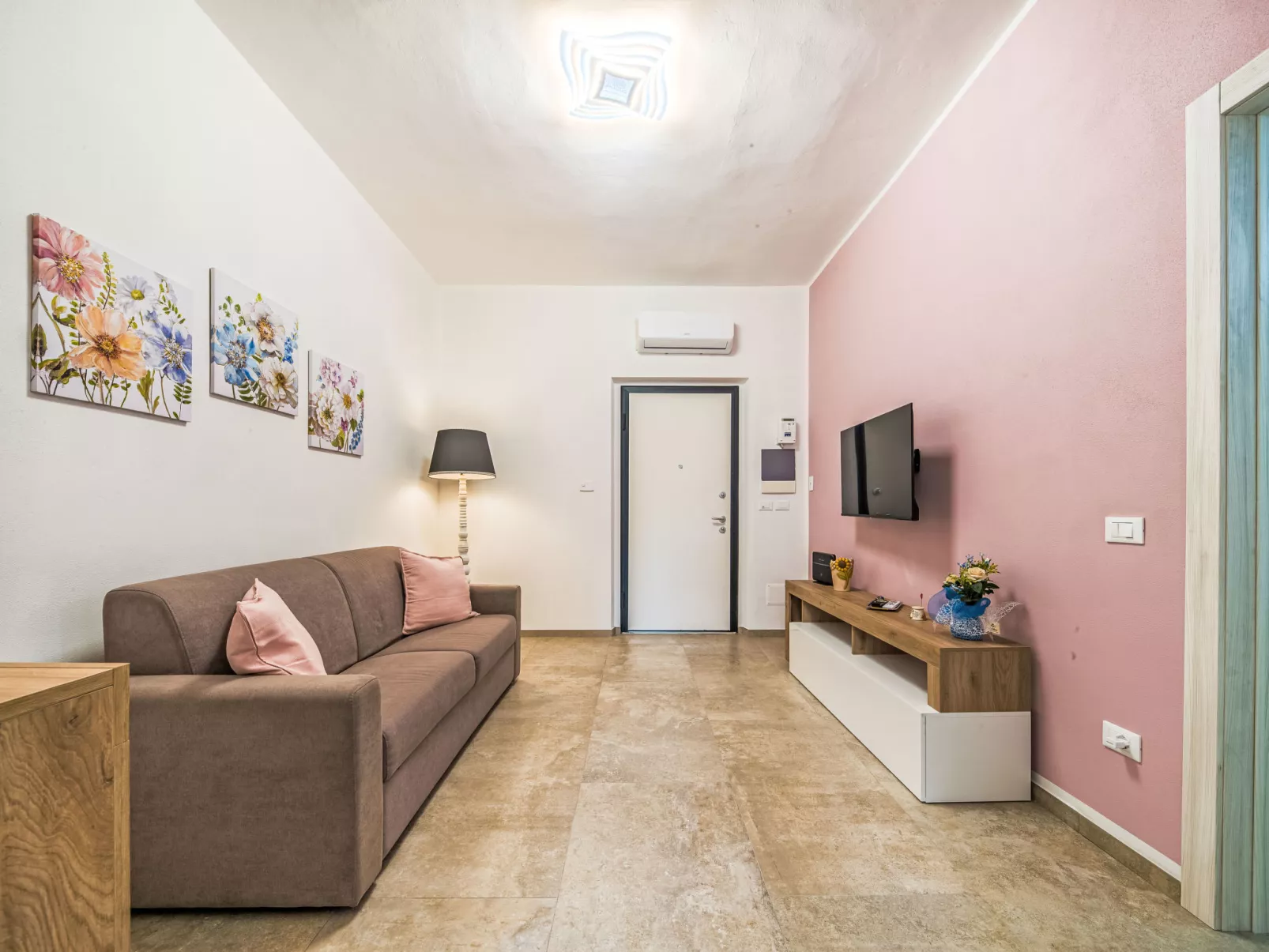 Casa Chiara-Binnen