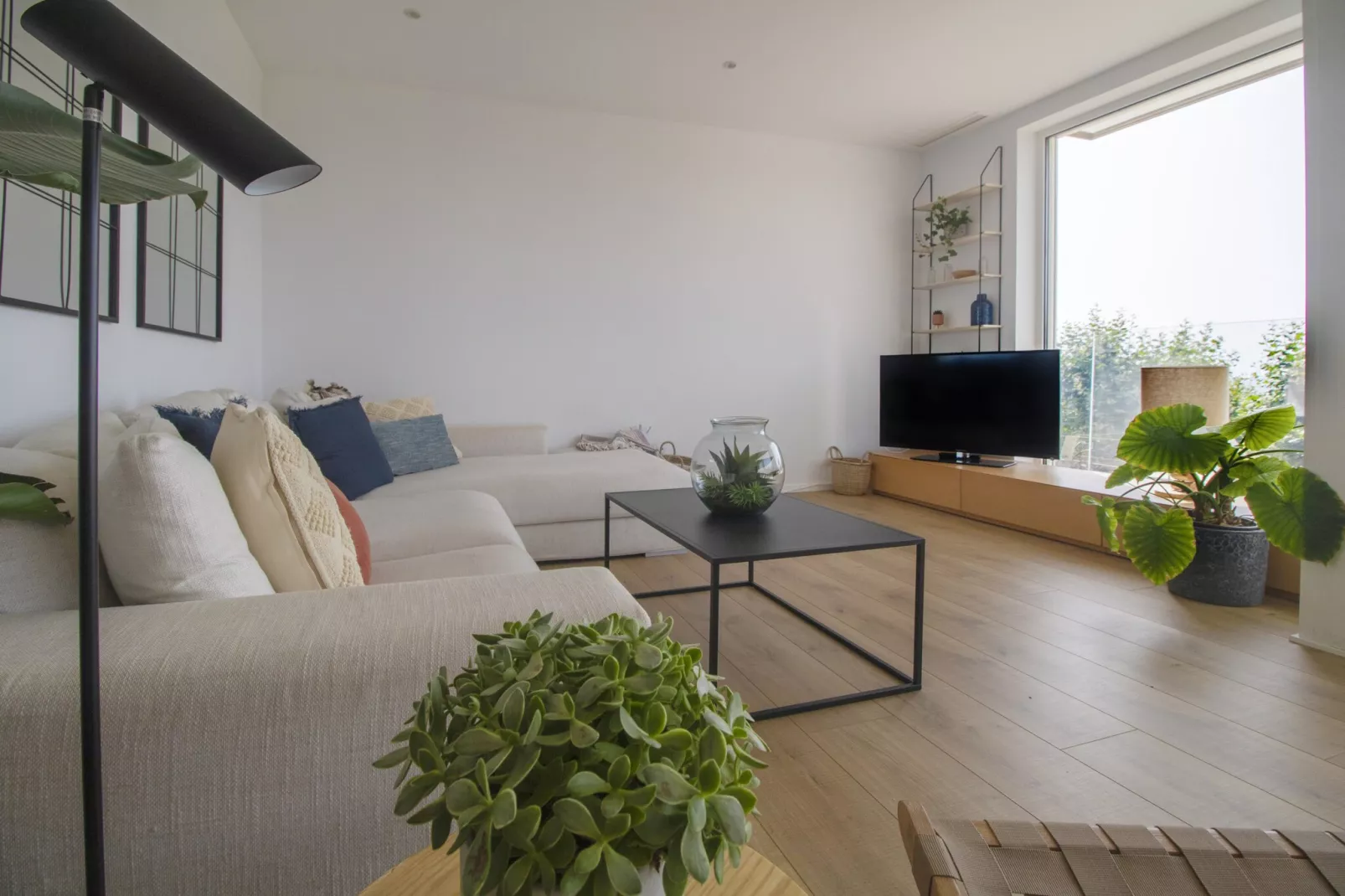 Vivalidays Apartour  - Calella-Woonkamer