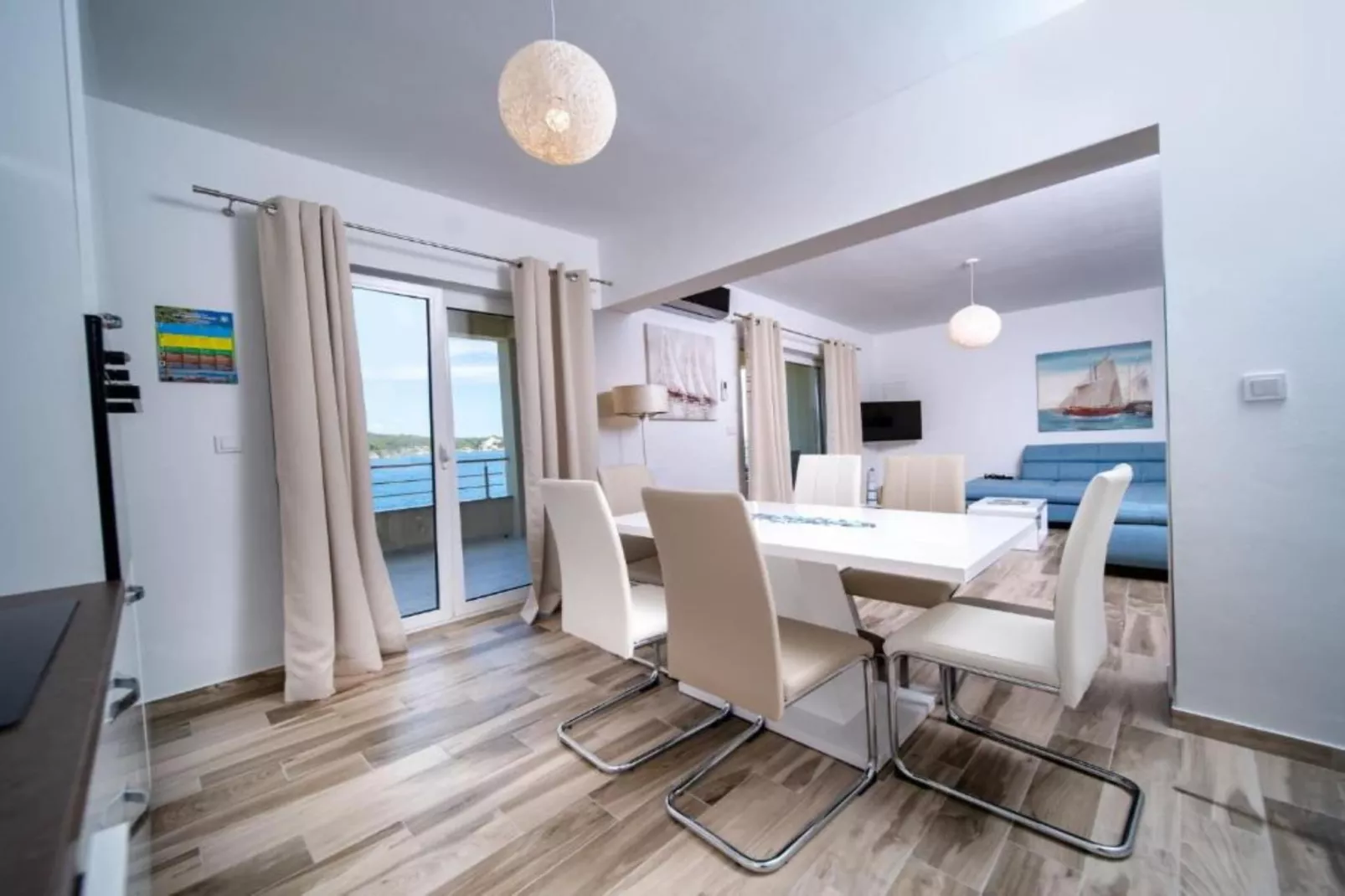 Apartments Villa Oceanus - Sea View Apartment 1 Golden sun-Eetkamer