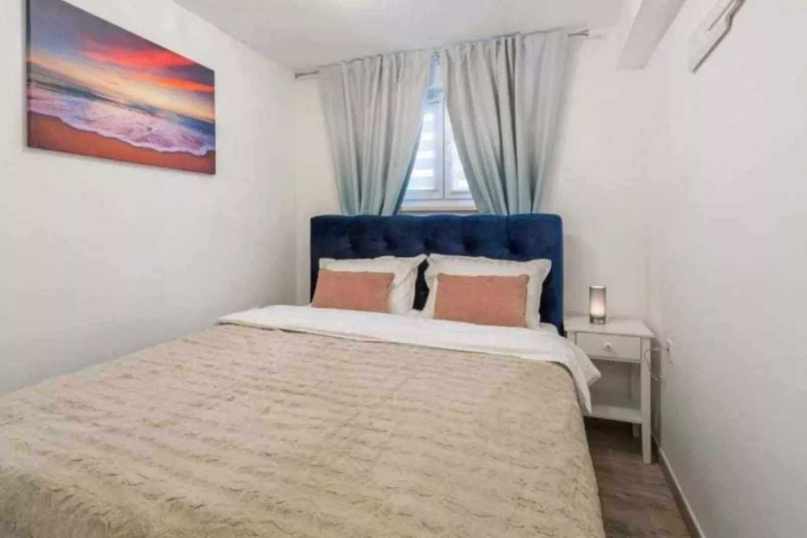 Apartment Amor - Two Bedroom Apartment with Terrace-Slaapkamer