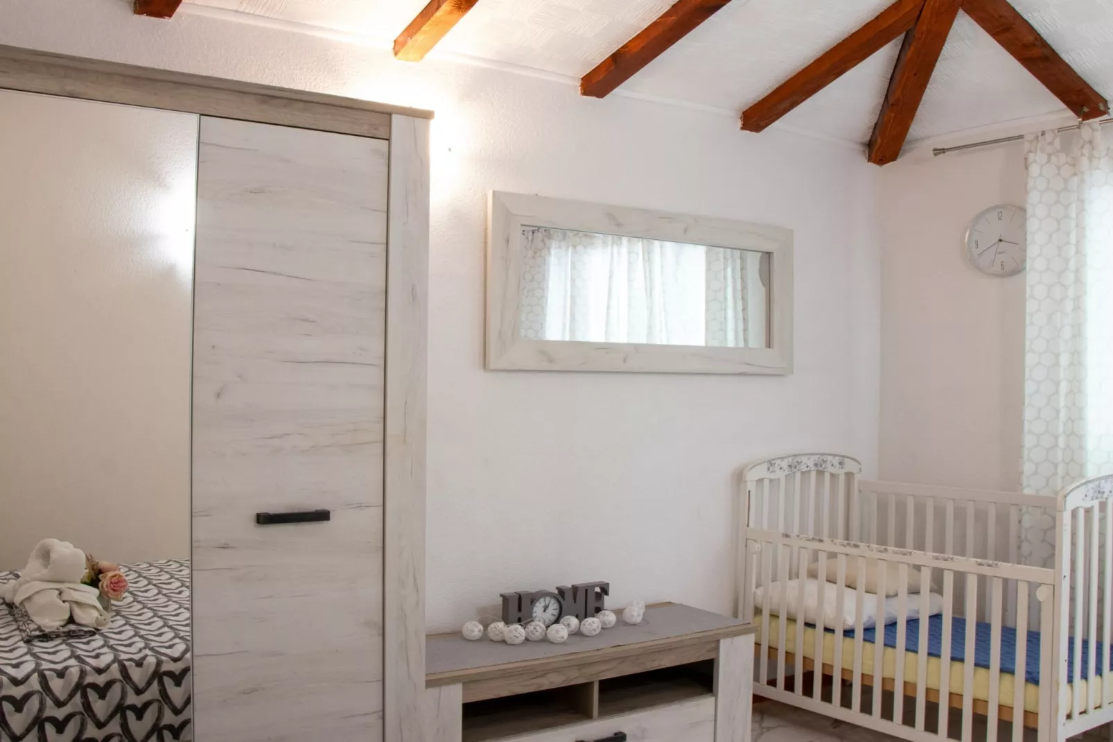 Authentic Dalmatian Treasure Homes - House Wood-Slaapkamer