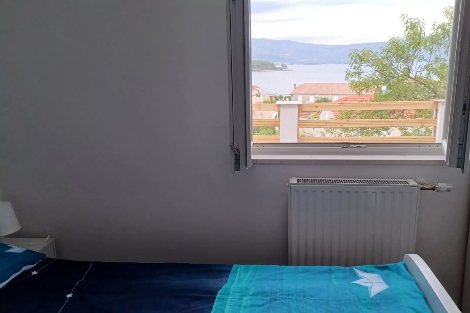 FreeMe Apartment - One Bedroom Apartment with Balcony and Sea View-Slaapkamer