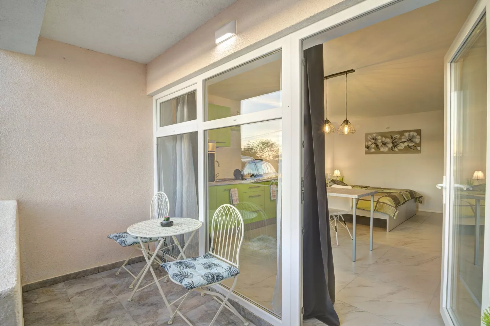 Apartments Luka & Leona - Studio Apartment with Terrace Leona-Terrasbalkon