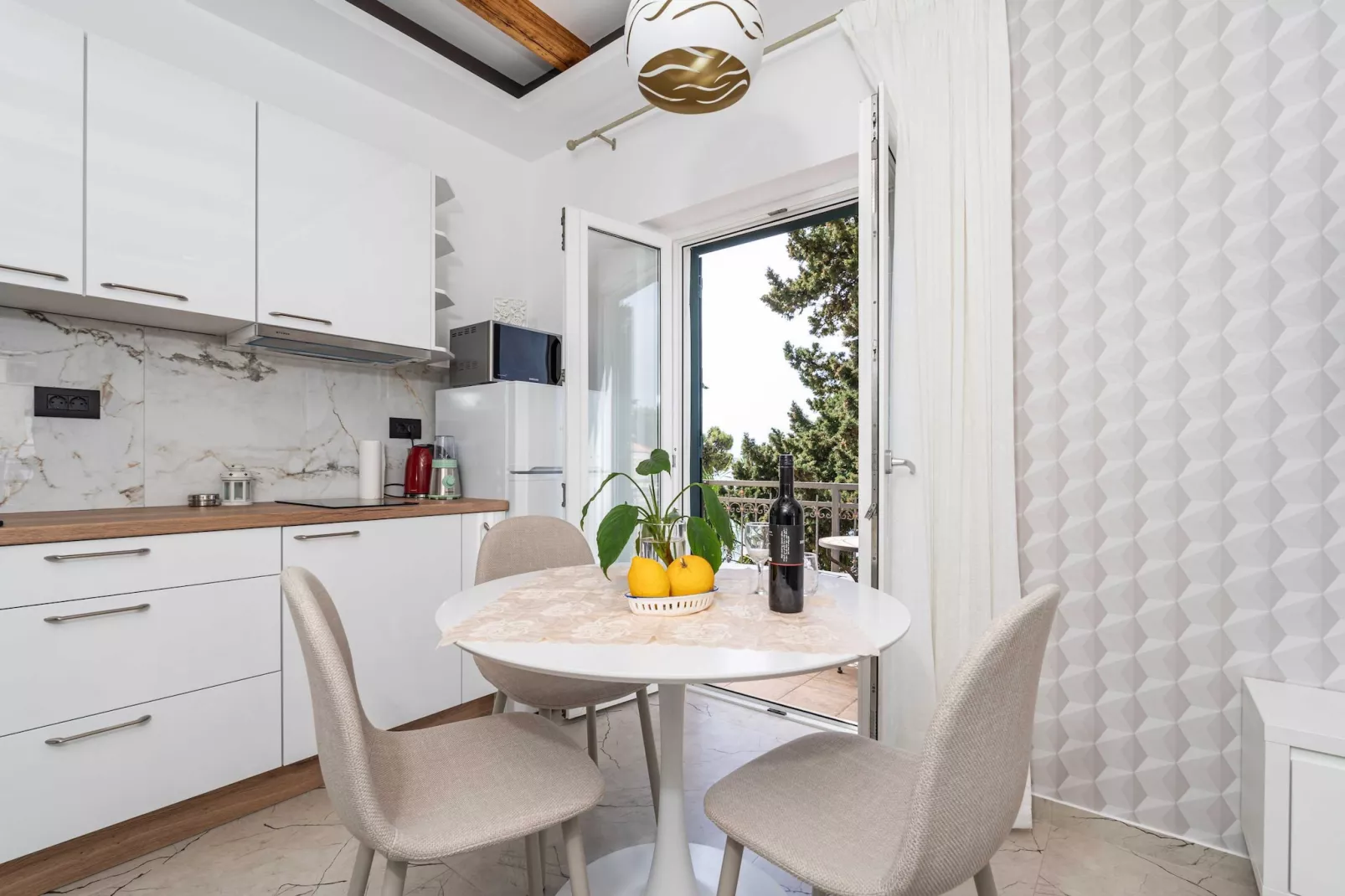 Apartment Villa Palma - One bedroom apartment with Balcony and Sea View (Apartman 2)-Keuken