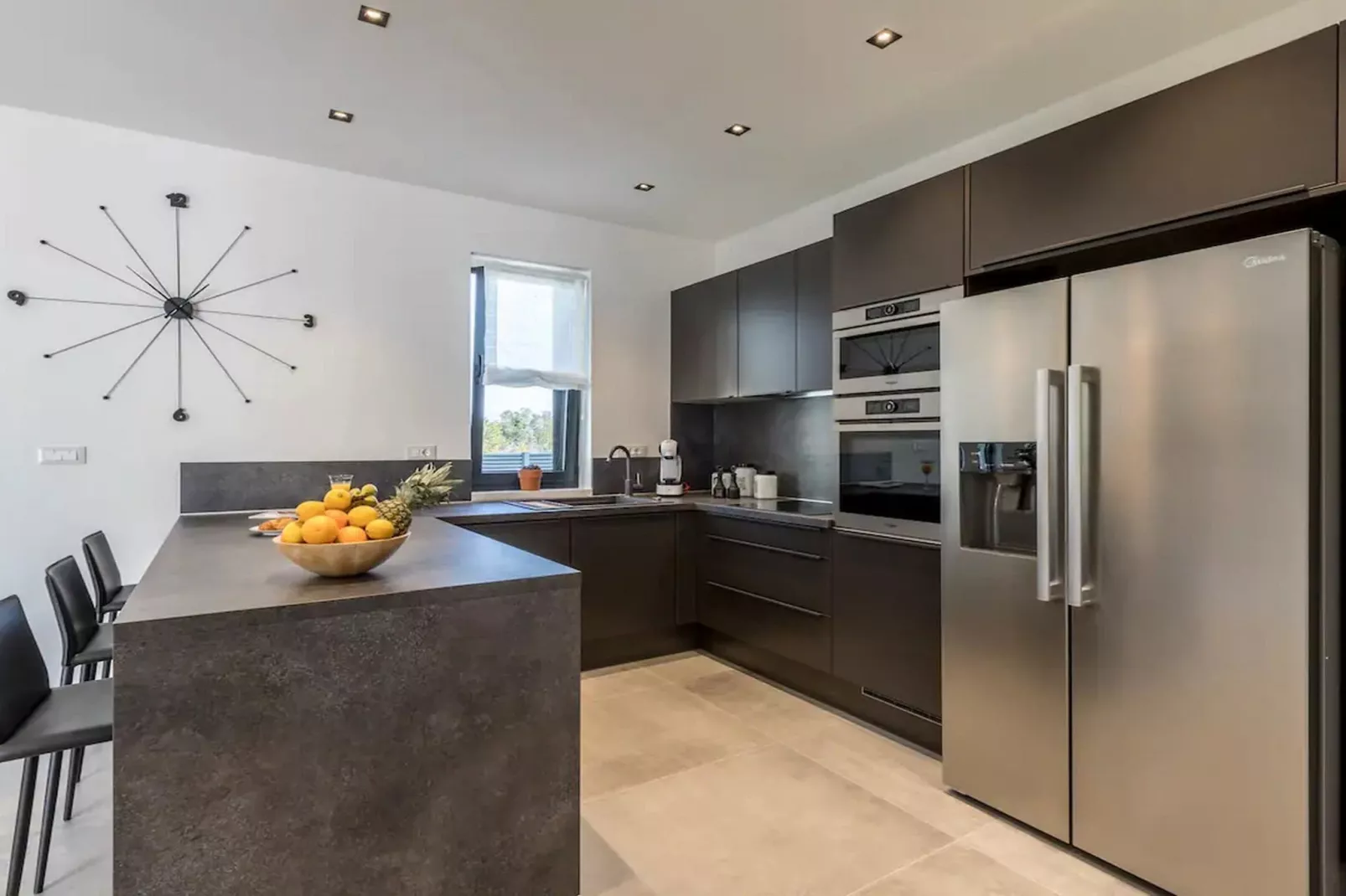Sophisticated Oasis Residence Villa with Pool - Three Bedroom Villa with Pool-Keuken