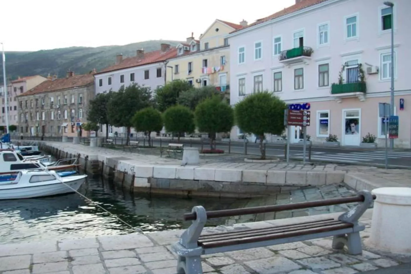 Apartments Bionda Senj - One Bedroom Apartment with Terrace 2-Buitenlucht