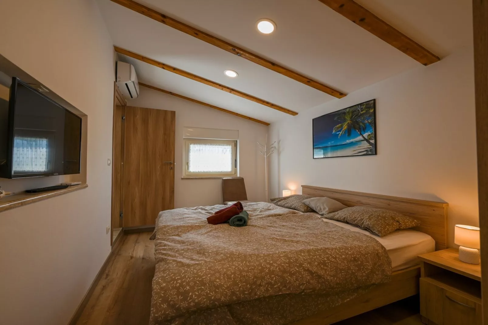 Rovinj Countryside Escape Holiday Home - Two Bedroom Holiday Home with Terrace-Slaapkamer