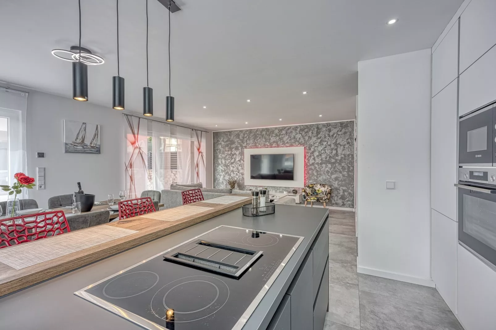 Peaceful Blooming Villa with Pool - Four Bedroom Villa with Pool-Keuken