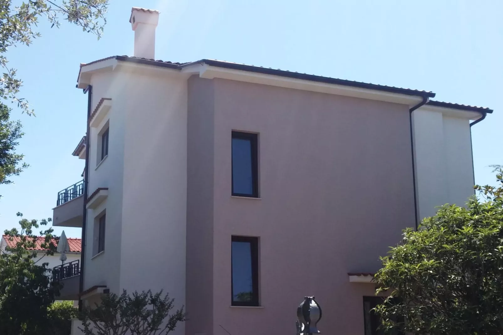 Scenic and Refined Krk Apartment with Terrace - One Bedroom Apartment with Terrace-Buitenlucht