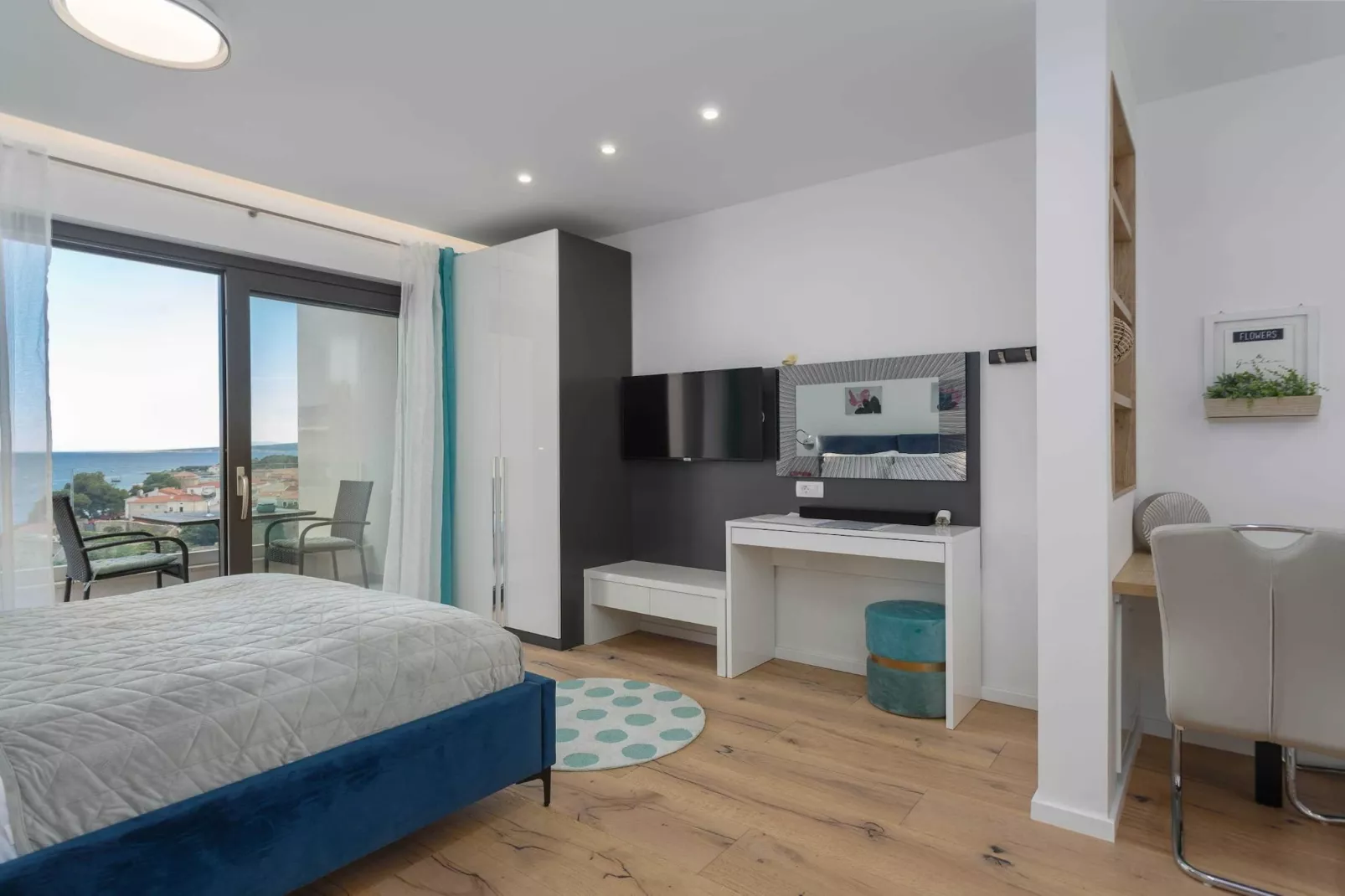 Luxury Beachfront Krk Apartments with Terrace - Studio Apartment with Terrace-Slaapkamer