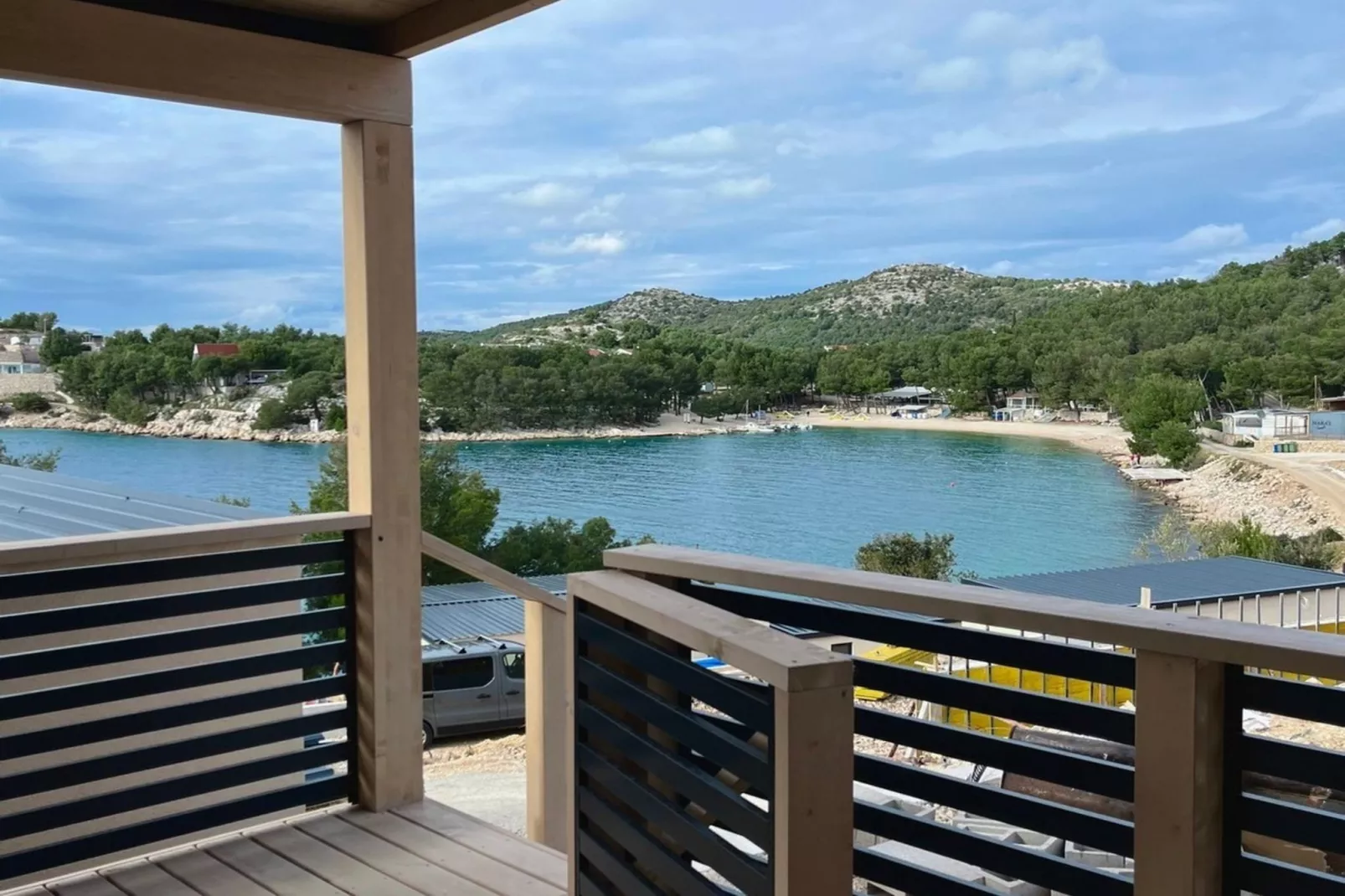 Tranquil Tides Drage Mobile Home with Terrace and Sea View - Two Bedroom Mobile Home with Terrace and Sea View-Terrasbalkon