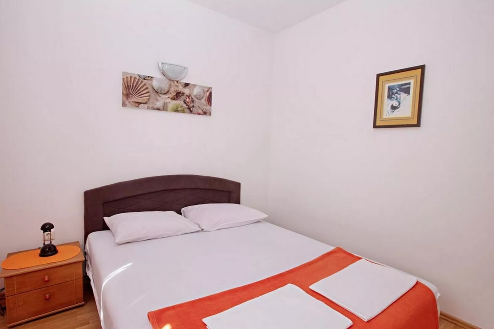 Apartments Villa Sarajevo - Two Bedroom Apartment with Terrace and Balcony-Slaapkamer