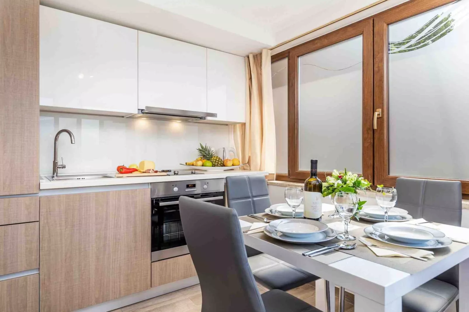 Modern Comfort with Shared Pool, Balconies & Lush Green Surroundings - One Bedroom Apartment (Relax)-Keuken