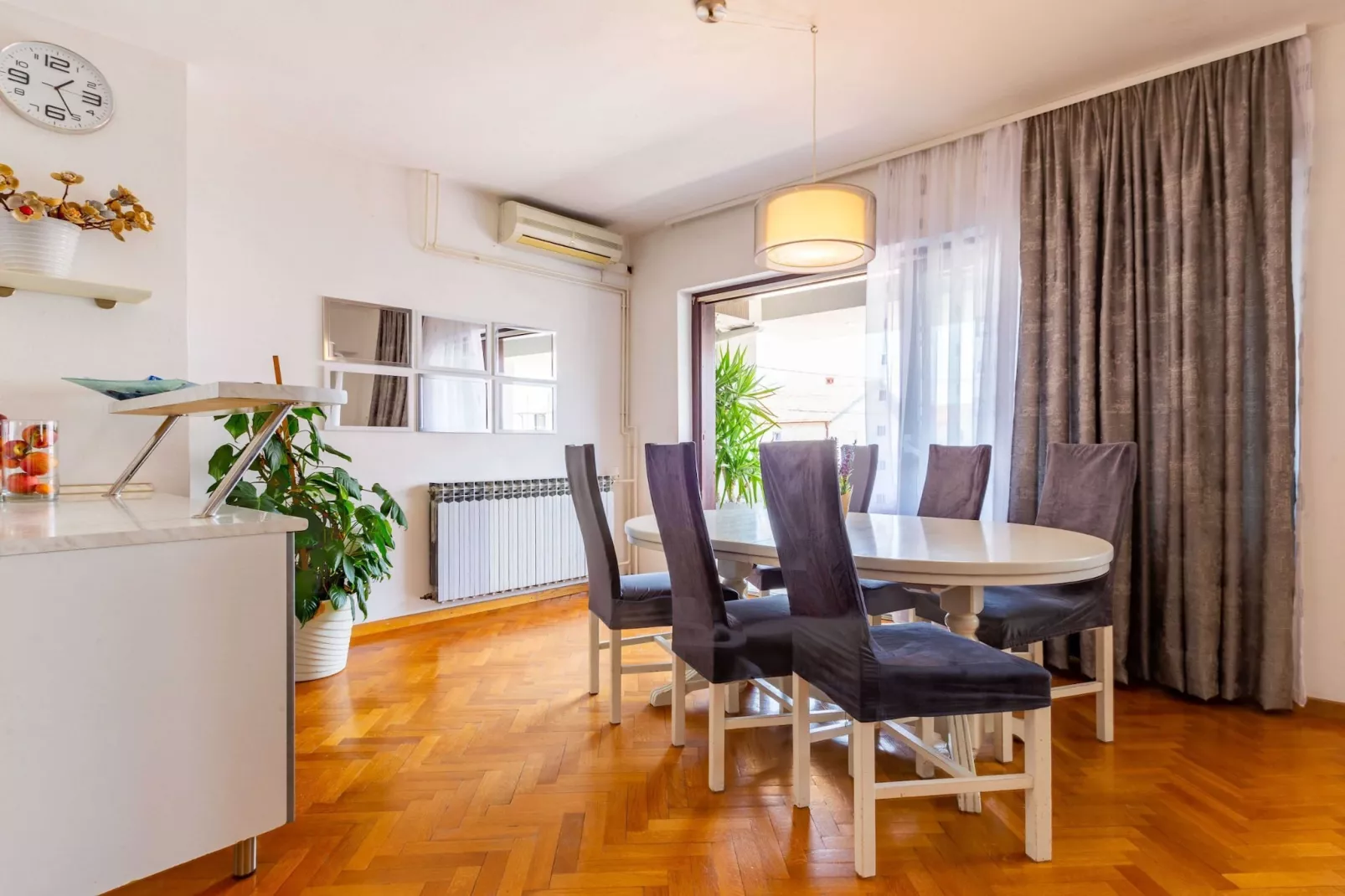 Zadar Lavish and Luxurious Apartment with Private Pool - Three Bedroom Apartment with Private Pool-Eetkamer