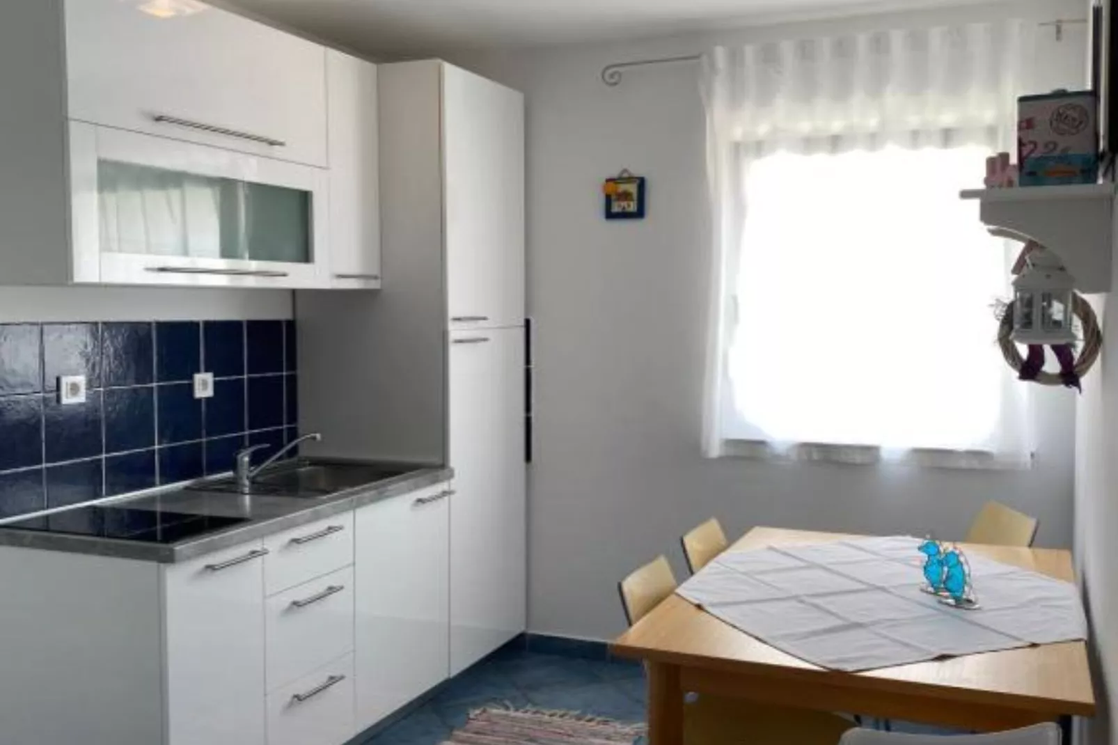 Apartments Lara Rab - One Bedroom Apartment with  Balcony-Keuken
