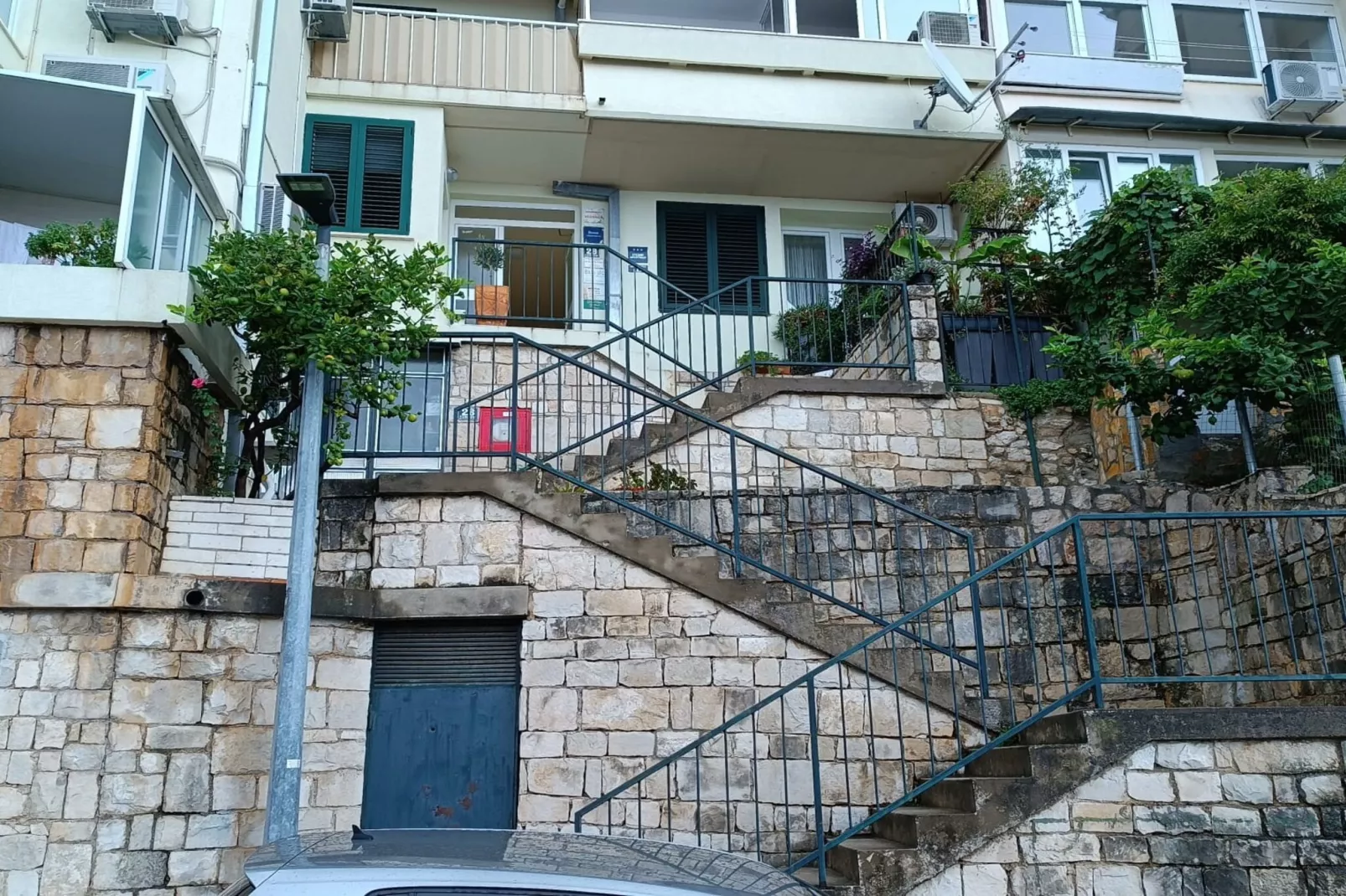 Charming Apartment with Terrace and Old Town View - One Bedroom Apartment with Terrace-Buitenlucht