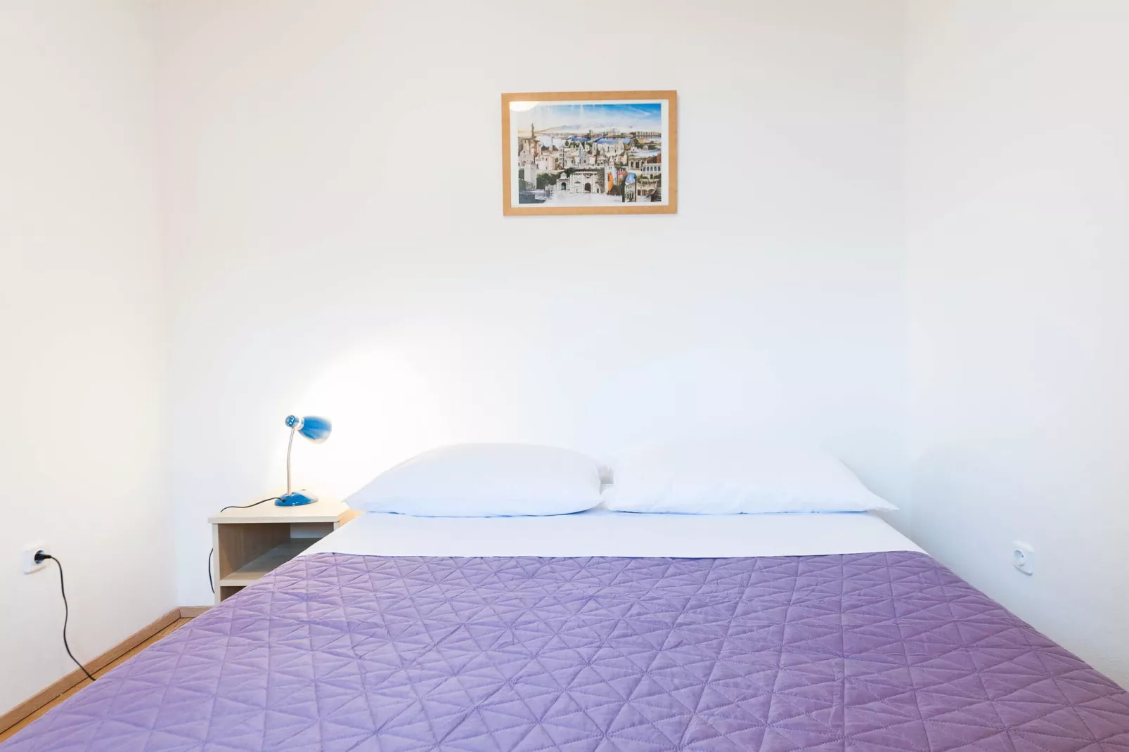 Cozy Apartments in Zadar with Sea and Mountain Views - One Bedroom Apartment with Balcony (owner 1)-Slaapkamer