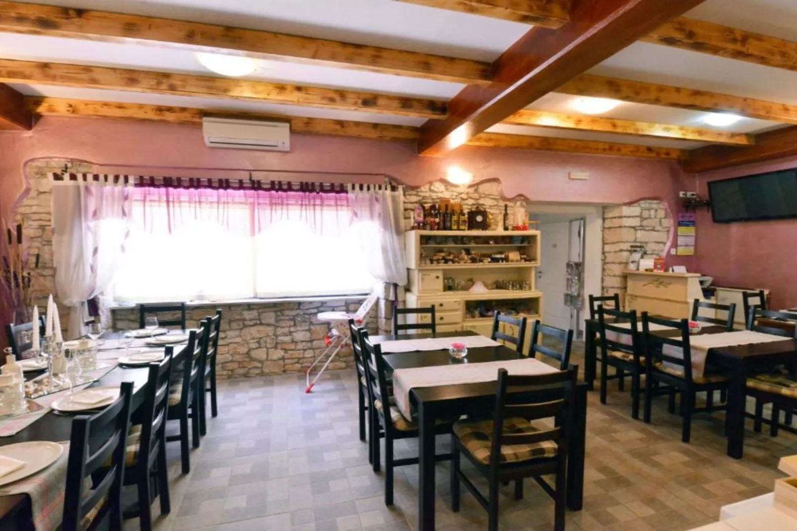 Authentic Istrian Rooms for Unforgettable Stays - Triple Room-Faciliteiten