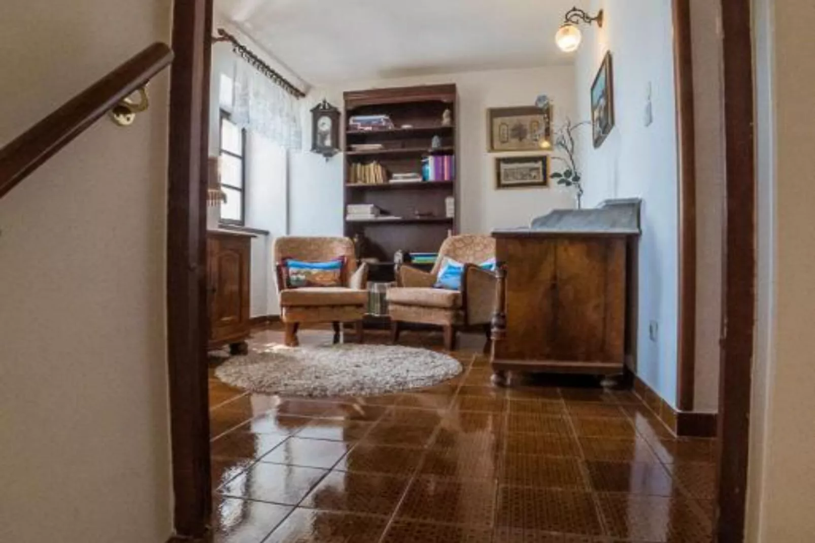 Stone House Seaside Retreat on Brač Island - Two Bedroom Apartment 1-Woonkamer